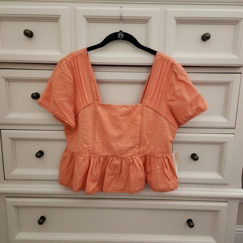 NWT Midnight Sky coral embroidered linen peplum top L